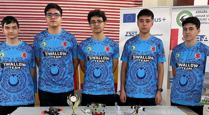 Ankaralı öğrenciler Yunanistan'da 2,9 saniyede tarih yazdı! 55 ülke arasında 1’inci oldular