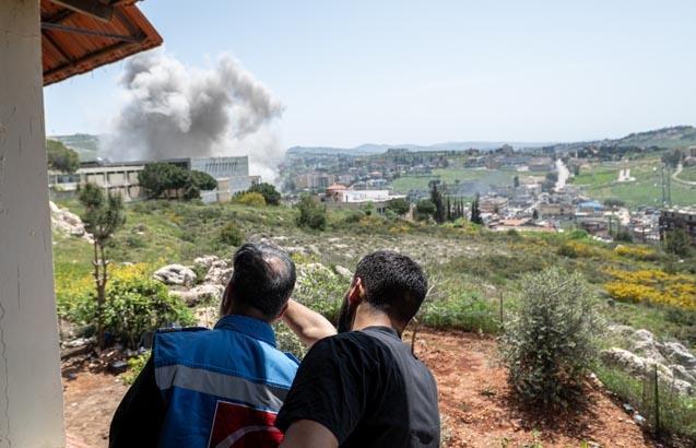 İsrailden Lübnana bombardıman Bölgeden sıcak görüntüler
