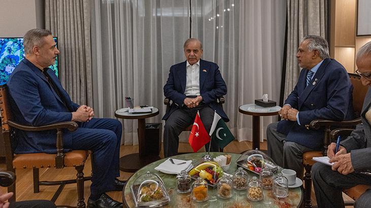 Dışişleri Bakanı Hakan Fidan, Pakistan Başbakanı Şerif ile görüştü
