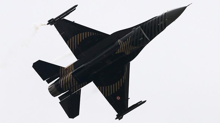 Konyada çocuklar 23 Nisan coşkusunu 3üncü Ana Jet Üs Komutanlığında yaşadı