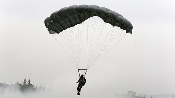Konyada çocuklar 23 Nisan coşkusunu 3üncü Ana Jet Üs Komutanlığında yaşadı