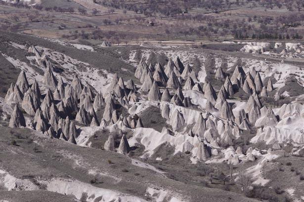 Türkiyede dağın zirvesinde 93 gizli oda: Evlenen, balayı için geliyordu