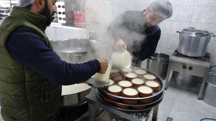Sütlacıyla meşhur Hamsiköyün adı neden değişti İpek Yolu üzerindeki gizem: Bir asırdır bu isim kullanılmakta Sütlacıyla meşhur Hamsiköyün adı neden değişti İpek Yolu üzerindeki gizem: Bir asırdır bu isim kullanılmakta