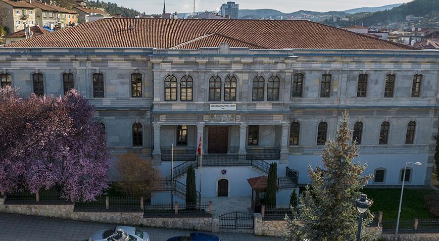 Anadolu'nun ilk devlet lisesi! 141 yıldır kesintisiz eğitim: Sadece 1916, 1917 ve 1921'de mezun veremedi