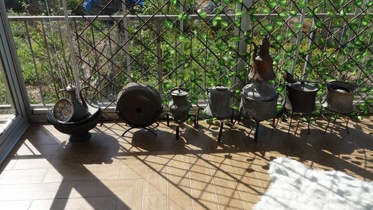 Sıradan bir köy evi sanmayın: İçeriye giren gözlerine inanamıyor