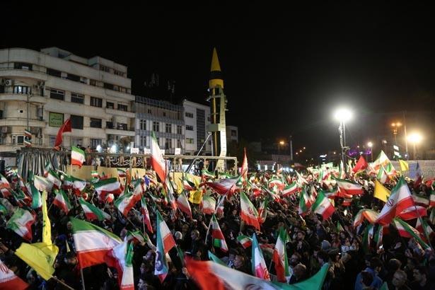 İrandan ABD ve İsraile füzeli protesto İşte bölgeden son görüntüler