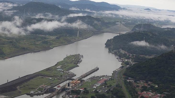 Panama açıklarında 17 mürettebatlı yük gemisini korsanlar kaçırdı!