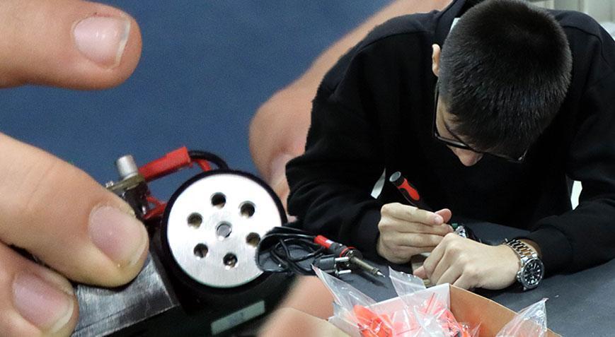 55 ülke, 3 bin 468 yarışmacı! Türk öğrenciler dünya birincisi oldu: Gururluyuz 55 ülke, 3 bin 468 yarışmacı! Türk öğrenciler dünya birincisi oldu: Gururluyuz