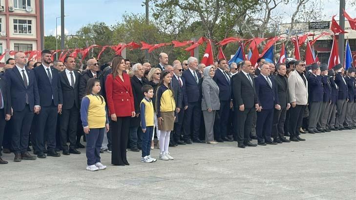ÇANAKKALEDE 23 NİSAN KUTLAMASI