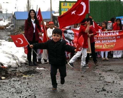 Türkiye’nin dört bir yanında 23 Nisan coşkusu