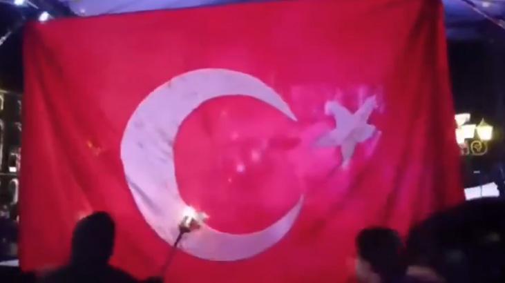 Ermenistan'da provokatörlerden alçak saldırı! Türk bayrağını yaktılar: Paşinyan'dan ilk açıklama geldi