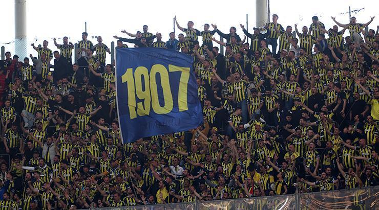 Galatasaray-Fenerbahçe derbisinden fotoğraflar