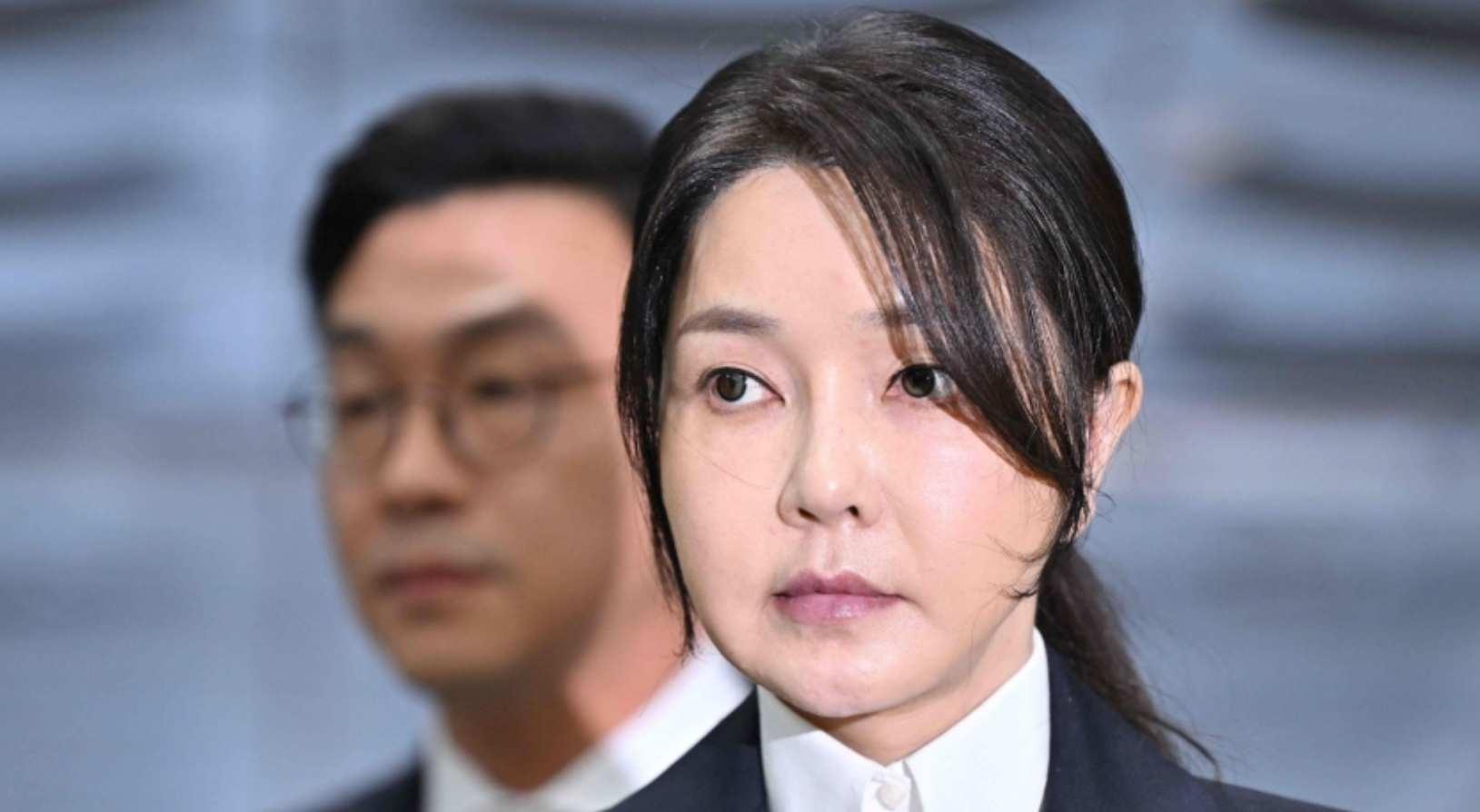 Eski First Lady’e 4 yıl hapis! Elmas kolye ve çanta başını böyle yaktı