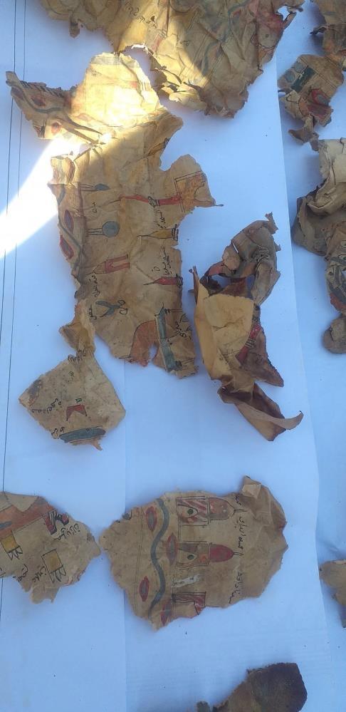 Yüzyıllardır Kütahyadaki caminin duvarında saklıymış 300 parçaya ayrılmış halde bulundu