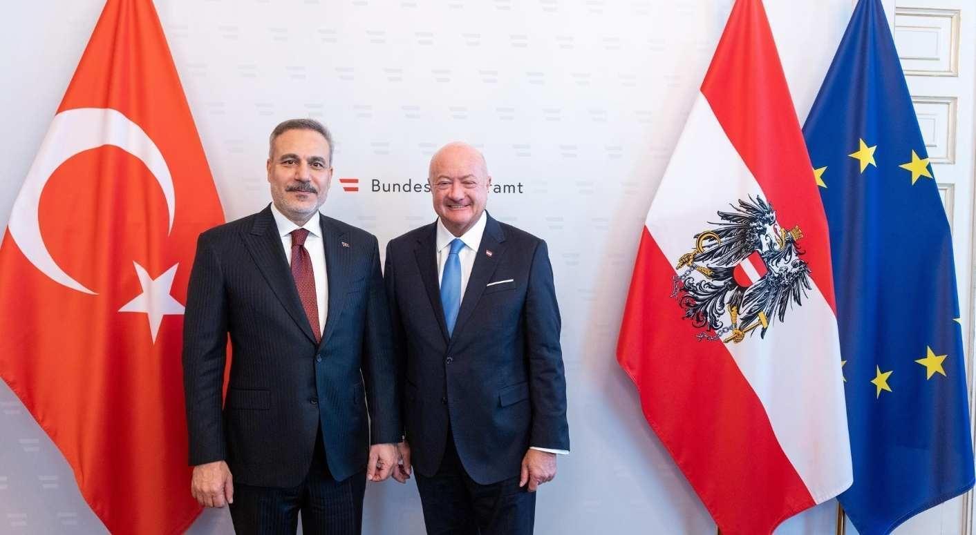 Dışişleri Bakanı Hakan Fidan, Avusturya Başbakanı Stocker tarafından kabul edildi