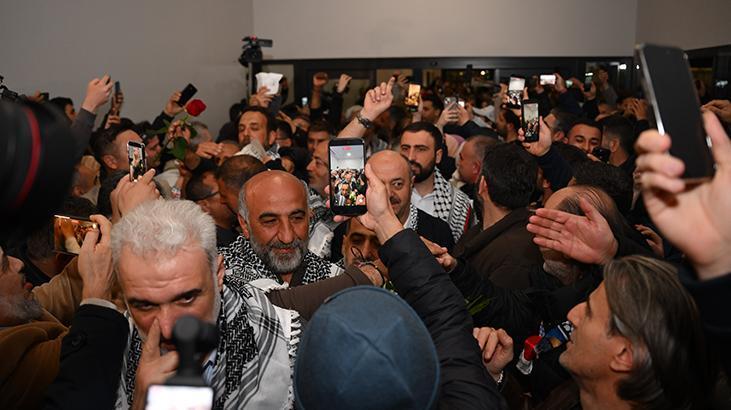 İsrail saldırısında alıkonulan aktivistler Türkiyeye getirildi