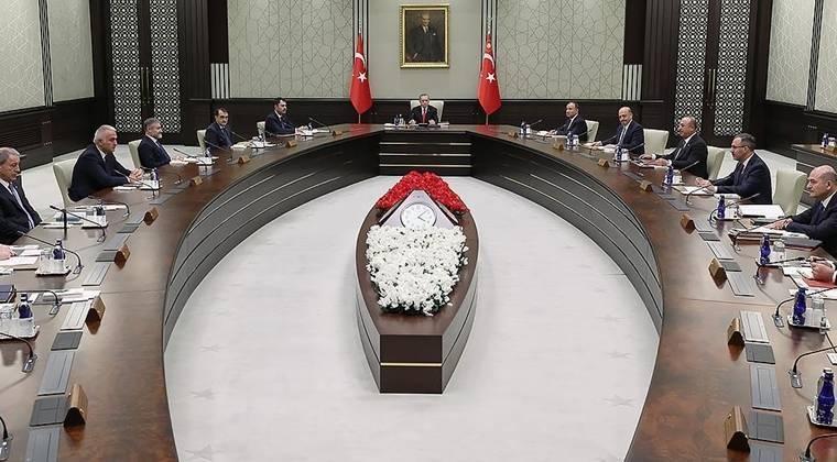 KARAMSARLIĞA KAPILMADAN SAĞLAM ADIMLARLA İLERLEMEKTE KARARLIYIZ