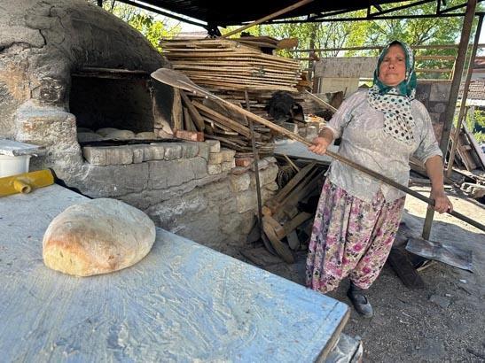 Annesinden öğredi, Türkiyeye satıyor Kapısında kuyruk var Annesinden öğredi, Türkiyeye satıyor Kapısında kuyruk var