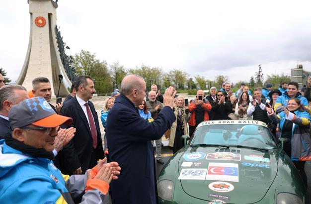 Cumhurbaşkanı Erdoğan, Doğu-Batı Dostluk ve İpek Yolu Rallisi grubunu uğurladı