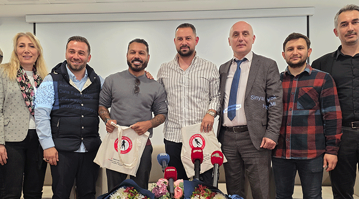 TRABZONSPOR TARAFTARINA ÖVGÜ