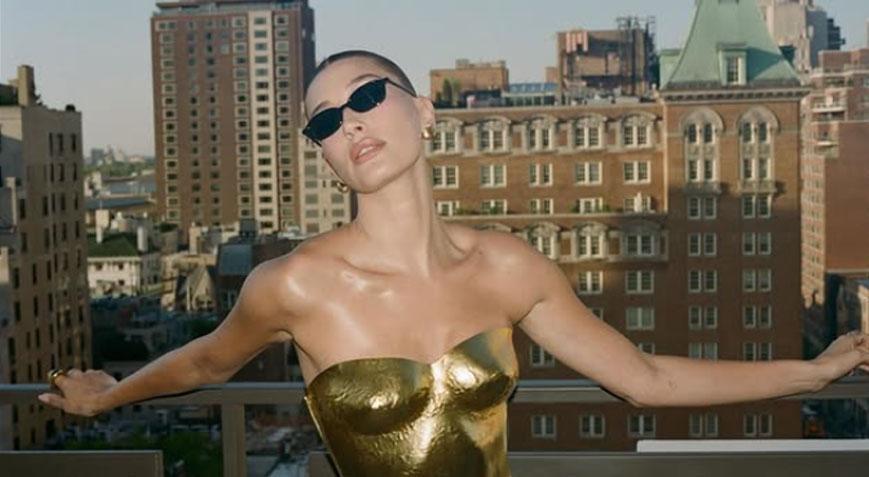 Ebru Akel’den Hailey Bieber göndermesi ‘Size daha çok yakışmış’