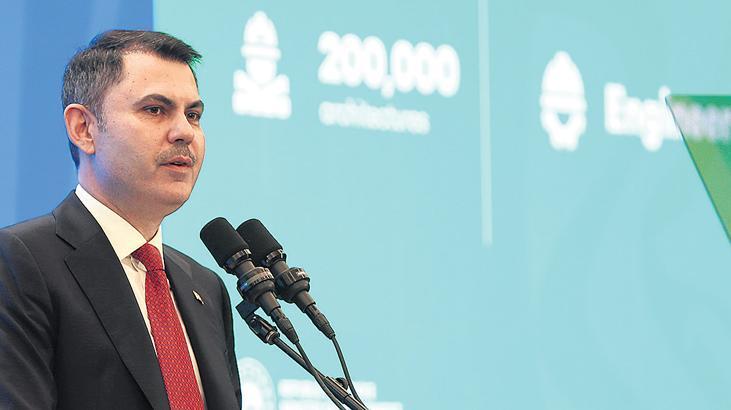 ‘Tarihin en büyük yeniden inşa sürecini yürütüyoruz’