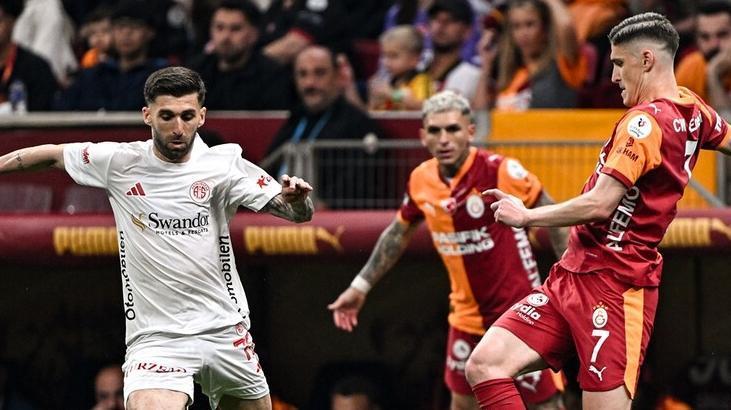 Galatasaray 26’ncı şampiyonluğunu ilan etti Ünlülerden kutlama paylaşımları Galatasaray 26’ncı şampiyonluğunu ilan etti Ünlülerden kutlama paylaşımları