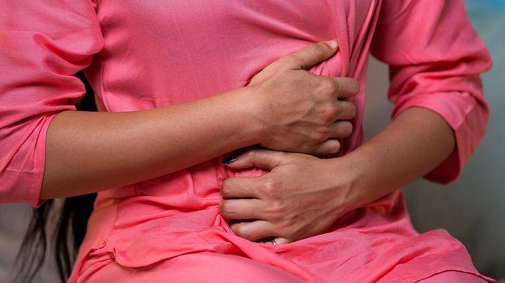 Kadınlar şiddetli ağrıyı normal sanmamalı Sebebi Endometriozis olabilir