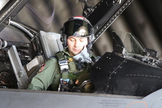 Türk jetleri EFES 2026’da gövde gösterisi yaptı F-16’lar görev için peş peşe havalandı