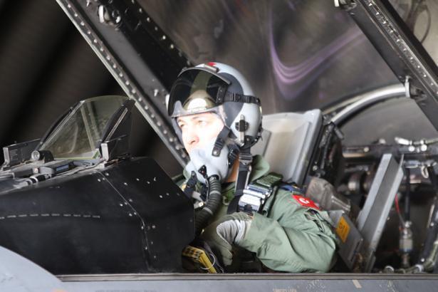Türk jetleri EFES 2026’da gövde gösterisi yaptı F-16’lar görev için peş peşe havalandı