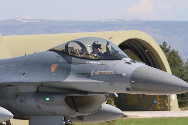 Türk jetleri EFES 2026’da gövde gösterisi yaptı F-16’lar görev için peş peşe havalandı