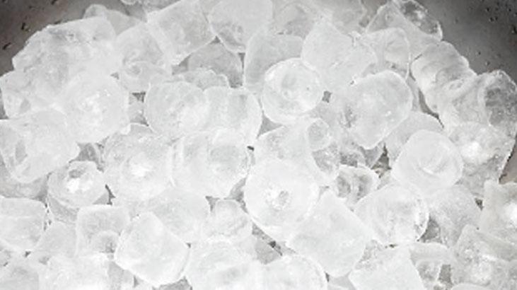 Klozete buz küpleri atanlar rahat ediyor Haftada bir kez yapılmalıymış
