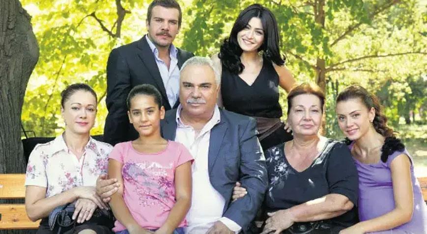 DAHA ÖNCE DE ÜNLÜ OYUNCUYLA BULUŞMUŞTU