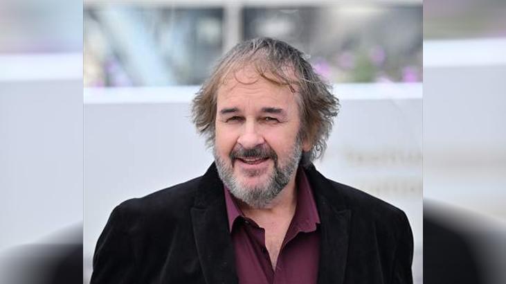 Cannes’da Özgü Namal rüzgarı Kırmızı halı tarzı tam not aldı Cannes’da Özgü Namal rüzgarı Kırmızı halı tarzı tam not aldı