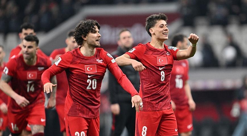 Sinan Akçıl’dan Dünya Kupası marşı sürprizi Nakarat ortaya çıktı