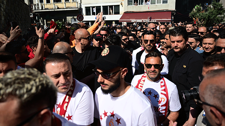 Galatasaraylı futbolcuların şampiyonluk kutlamasından fotoğraflar
