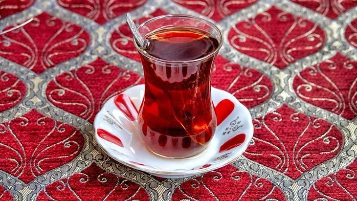 Demlikte kalan mucize Sakın dökmeyin, pahalı kozmetik ürünlerine taş çıkartıyor
