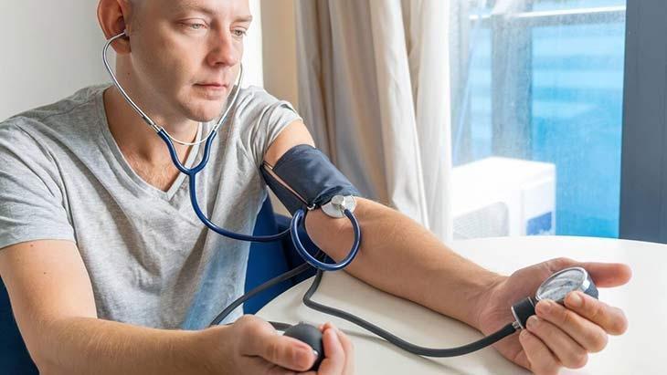 İlk belirtisi kalp krizi veya inme olabilir Uzmanlardan hipertansiyon uyarısı