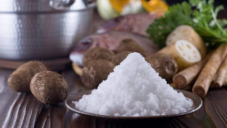 Günlük tuz tüketimi en fazla 5 gram olmalı Günlük tuz tüketimi en fazla 5 gram olmalı