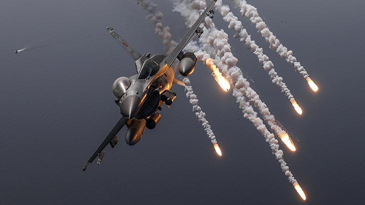 EFES-2026 Tatbikatından nefes kesen görüntü Türkiyenin çelik kanatları şov yaptı
