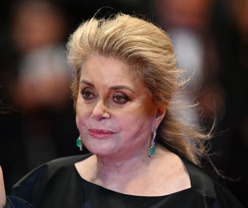79. Cannes Film Festivali devam ediyor Kırmızı halıda yıldızlar geçidi