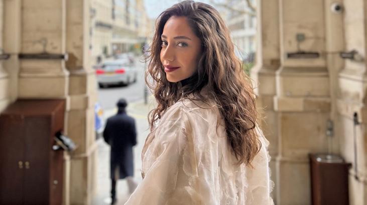 Zarafetiyle büyüledi Özge Özacardan Cannes çıkarması Zarafetiyle büyüledi Özge Özacardan Cannes çıkarması