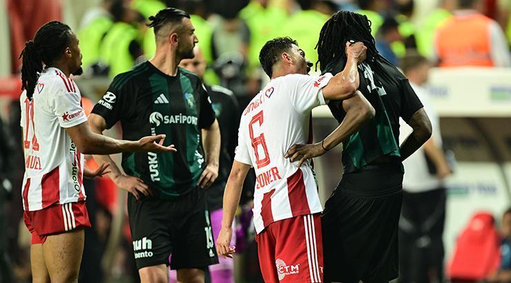 Antalyaspor Süper Lige veda etti