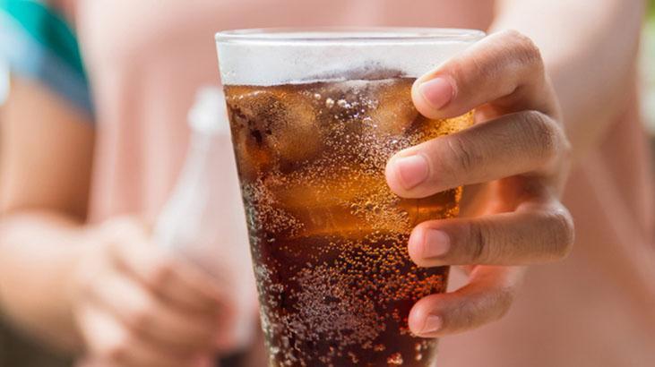 Her gün içince tehlikesi artıyormuş Diyet kola ve gazlı içeceklerin bilinmeyen etkisi