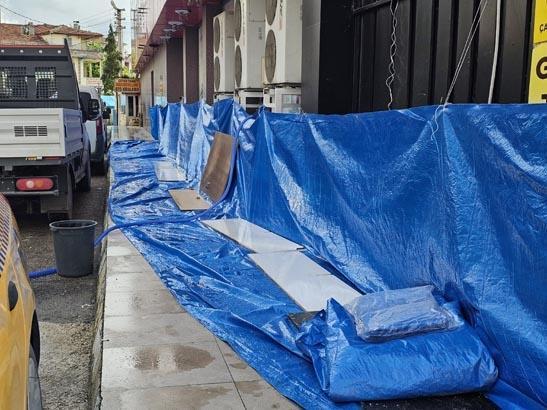 Kentte baraj alarmı 15 mahalle ile 7 köy tahliye ediliyor, sokaklara kum torbalı setler çekildi