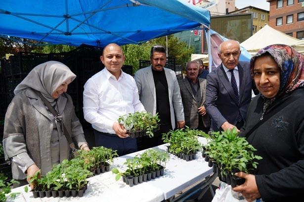 Ücretsiz olduğunu duyan koştu Kentte Kilometrelerce kuyruk