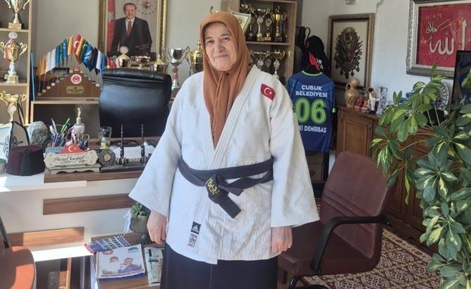 ANNEANNEMİN EMEKLERİNİ BOŞA ÇIKARMADIM