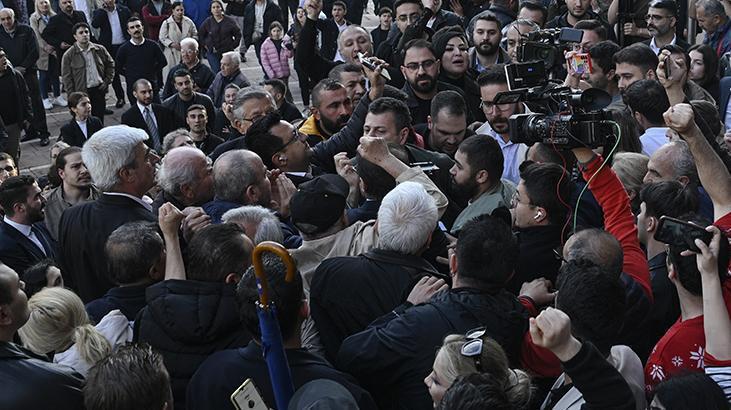 CHP’liler mutlak butlan kararı sonrası genel merkezde toplandı