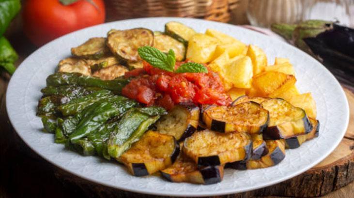 Patlıcanı böyle pişirin, tadı etten daha lezzetli oluyor