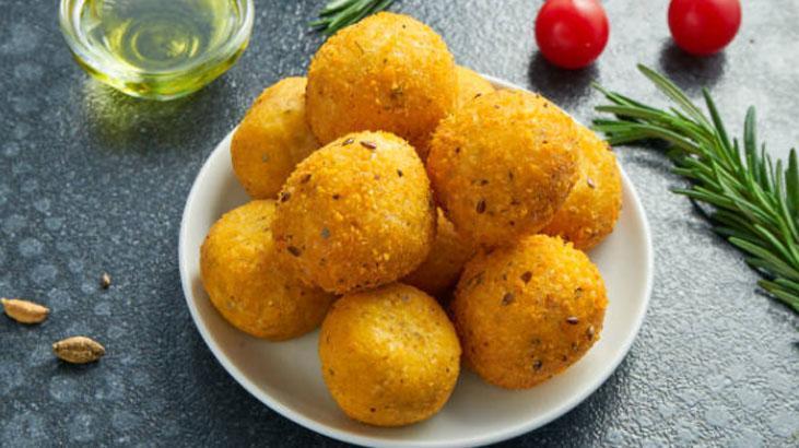 Dışı çıtır içi krema dolgulu Deneyenlerin favori atıştırmalığı oluyor: Patates topları Dışı çıtır içi krema dolgulu Deneyenlerin favori atıştırmalığı oluyor: Patates topları